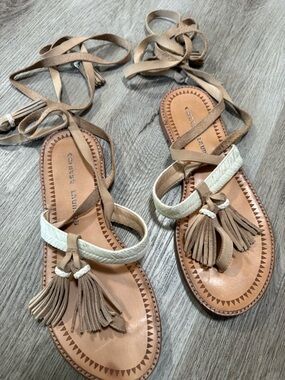 Chinese Laundry Faux Leather Boho Tassel Flip Flop Sandals Size 8 Lace-Up Wrap